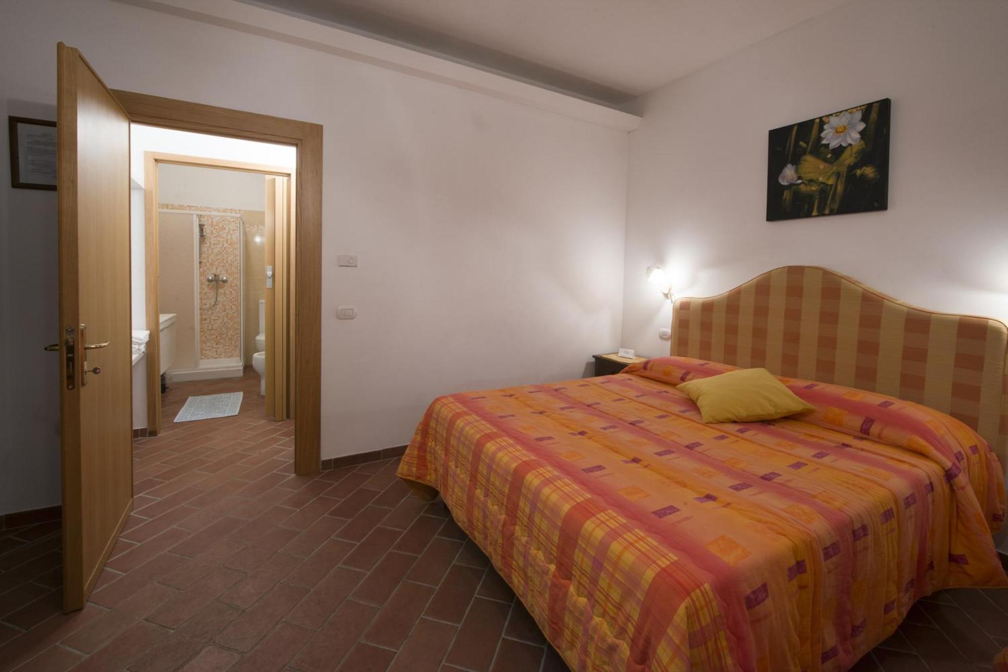 Cecco Di Nara Hotel Massarosa Szoba fotó